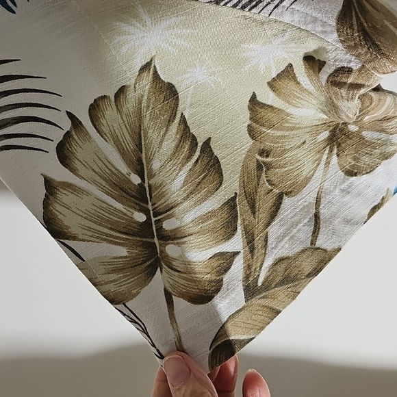 SOLEMAR ALOHAS Hawaiian Floral Men's Shirt. SIZE LARGE. - Picture 5 of 8